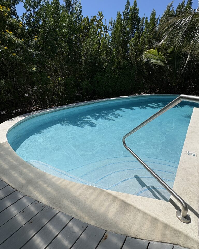 Copy of Pool House pool shallow end